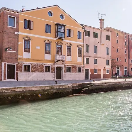 Arsenale Terrace On @venice Lagoon Apartmán *